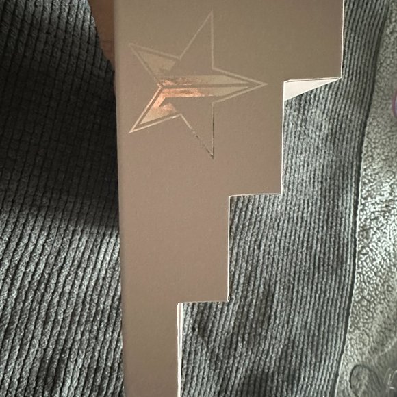 JEFFREE STAR COSMETICS Orgy Velour Liquid Lipstick Makeup Display - Picture 3 of 5